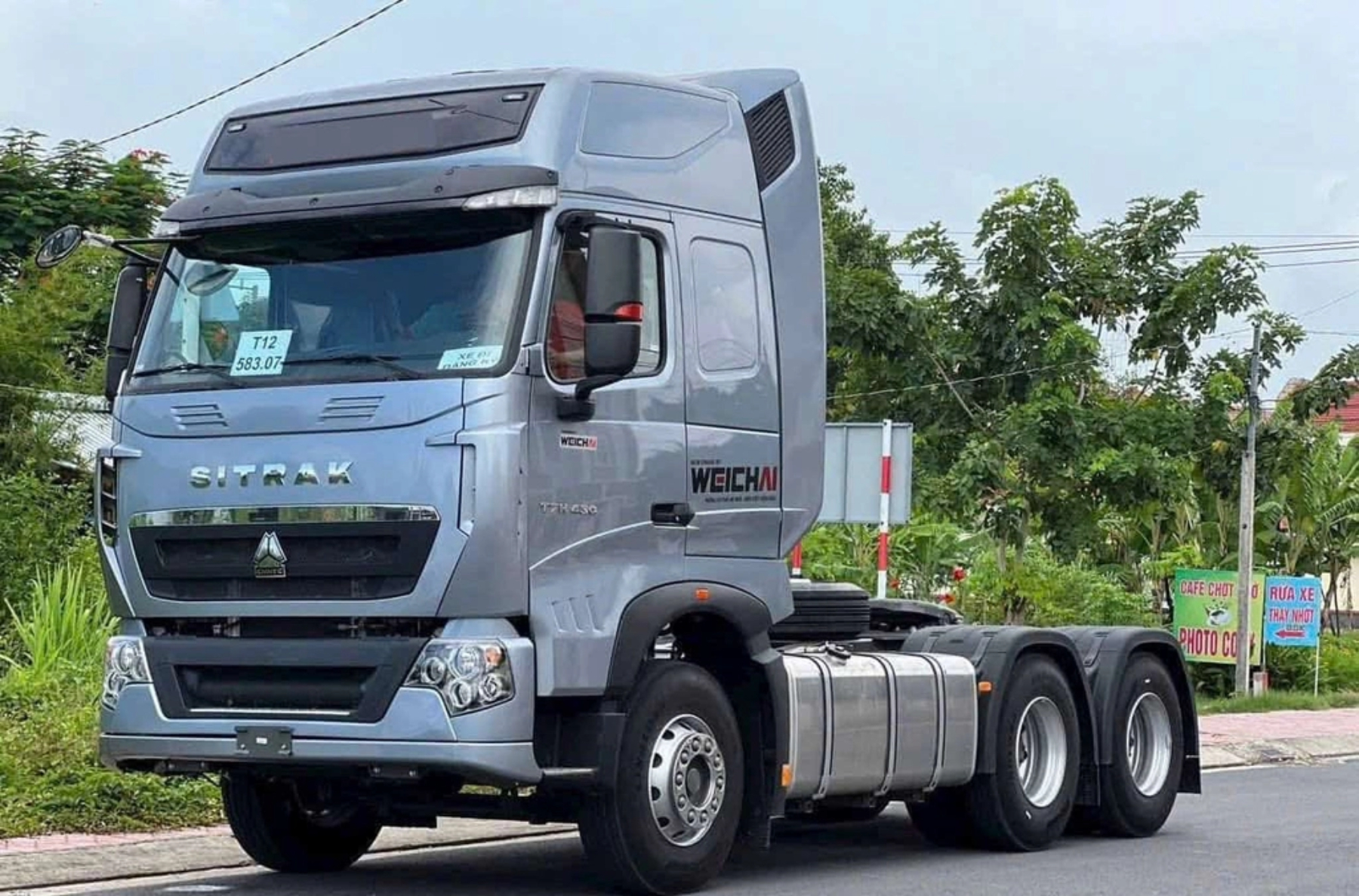 XE ĐẦU KÉO HOWO T7H 430HP